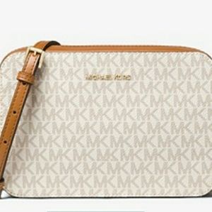 Perfect condition crossbody